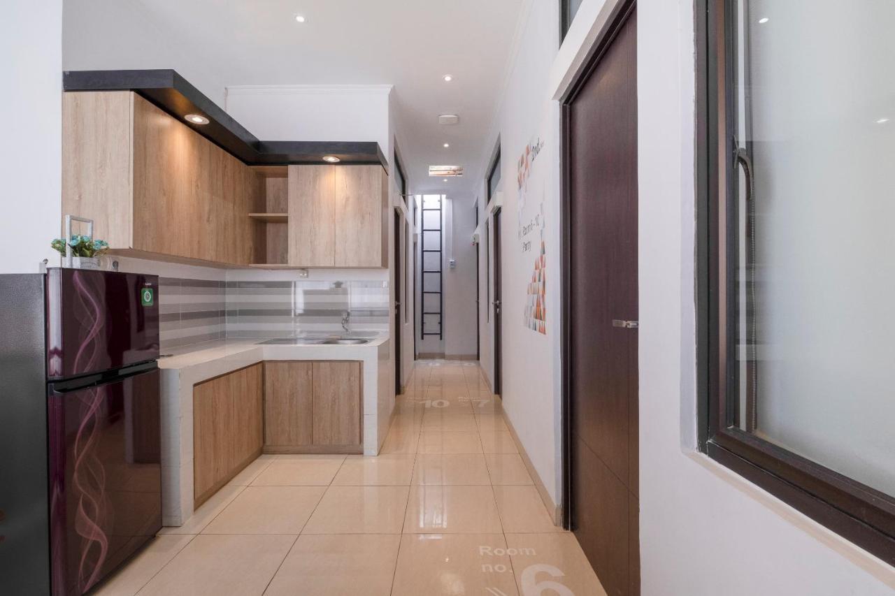 Telukjambe Oyo Life 3246 Walnut Inn G-10 מראה חיצוני תמונה