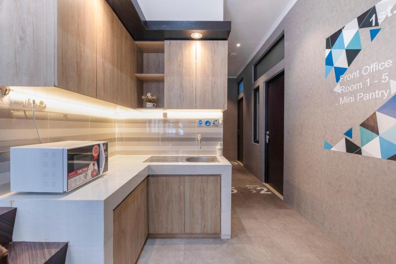 Telukjambe Oyo Life 3246 Walnut Inn G-10 מראה חיצוני תמונה